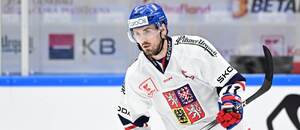 Filip Zadina v reprezentačním dresu. Útočník se z NHL vrací do Evropy.