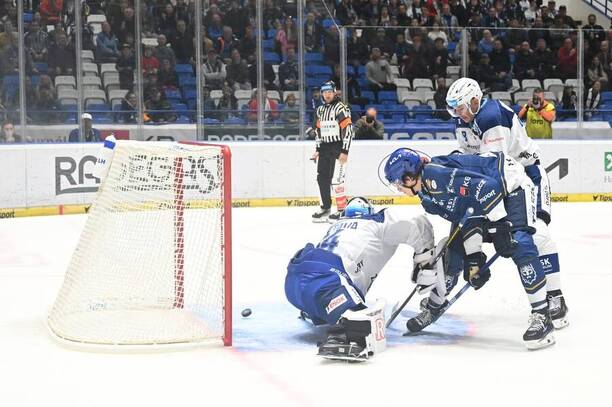 Jaromír Pytlík (Rytíři Kladno) skóruje v utkání proti Kometě Brno. Jedná se o gól sezony? VIDEO najdete v článku