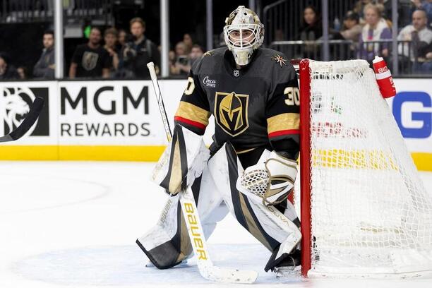 Český brankář Jiří Patera v dresu týmu NHL Vegas Golden Knights.