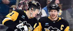 Hokej, NHL: Yevgeni Malkin a Sidney Crosby z Pittsburgh Penguins mají začátkem sezony 2024/25 blízko z velkým milníkům