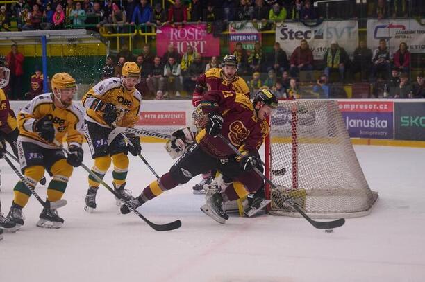 Zápas 1. Maxa hokejové ligy, Jihlava vs. Vsetín