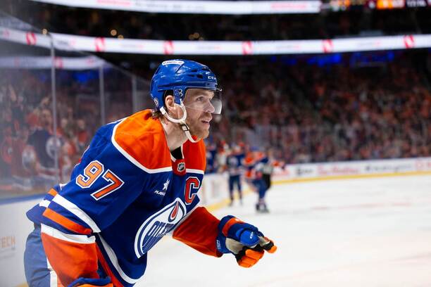 Connor McDavid dosáhl 1000 bodů v NHL jako čtvrtý nejrychlejší hokejista v historii