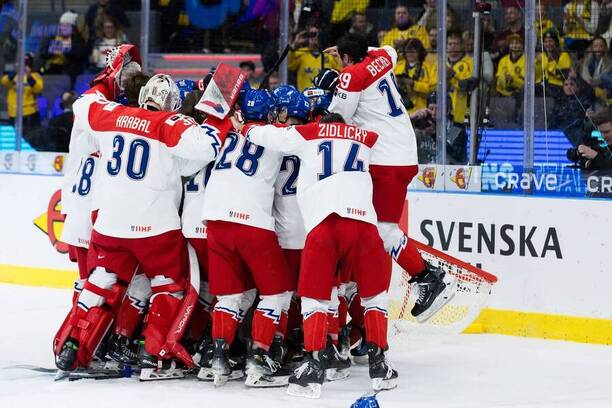 Hráči českého týmu U20 se radují po výhře v zápase o 3. místo na MSJ 2024