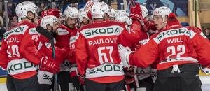 Dynamo Pardubice loni na Spengler Cupu po skvělém obratu postoupilo do finále