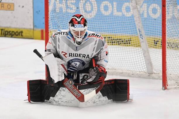 Brankář Vítkovic Dominik Hrachovina byl vyhlášen hlavní hvězdou extraligového týdne