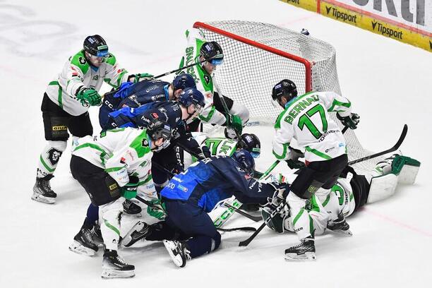 Mladá Boleslav dvakrát vyhrála v Plzni a už jí chybí jen jedno vítězství k postupu do čtvrtfinále play off Tipsport extraligy 2025