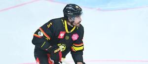 Český obránce Michal Kempný v barvách celku Brynäs Český obránce Michal Kempný v barvách celku Brynäs