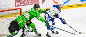 Jakub Flek (vpravo) v utkání Mladé Boleslavi s Kometou Brno, únor 2025 Jakub Flek (vpravo) v utkání Mladé Boleslavi s Kometou Brno, únor 2025